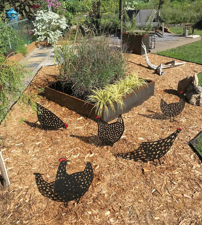 Chicken Yard Metal Art Decoration