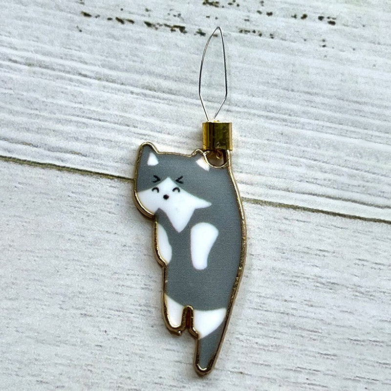 Cat Needle Threader