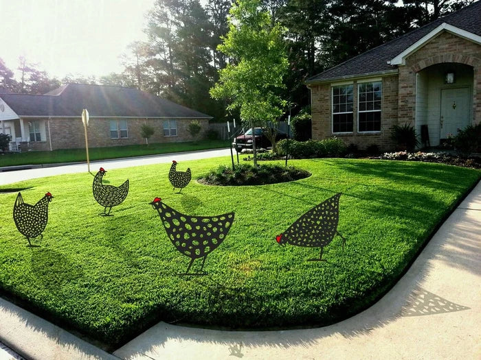 Chicken Yard Metal Art Decoration