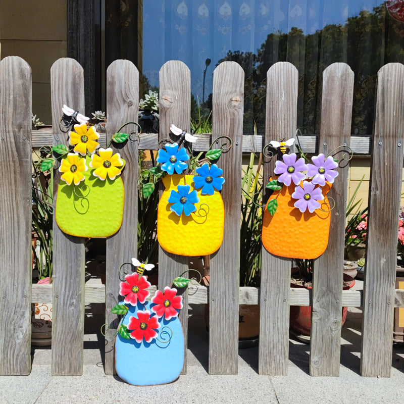 Hand Painted Metal Vase Wall Hanging Decoration